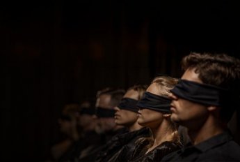 BLIND SYMPHONY- Karanlıkta Oda Orkestrası Konseri